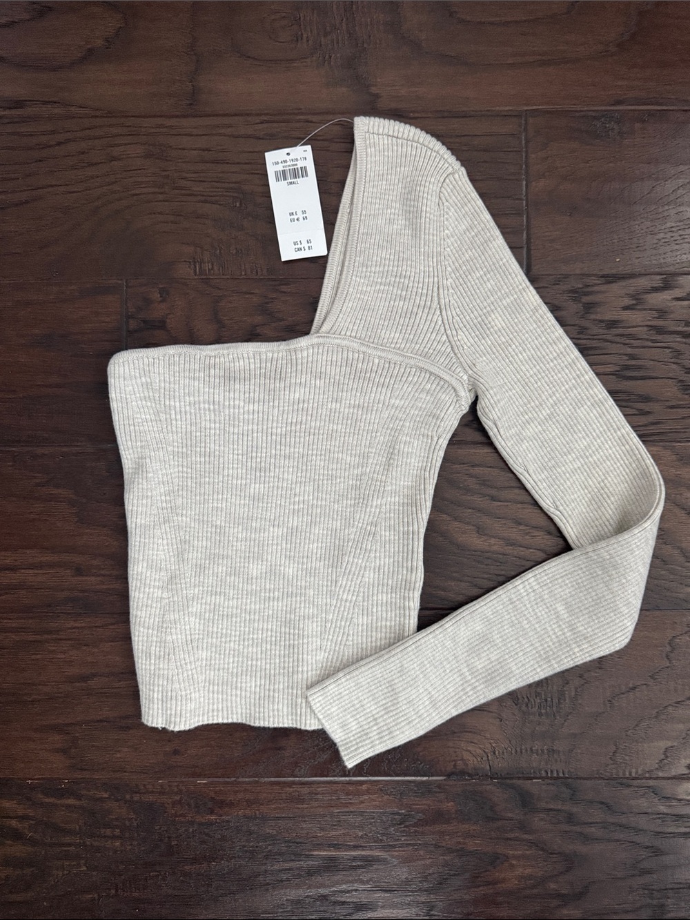 Abercrombie & Fitch One-Shoulder Ribbed Cream Sweater‎